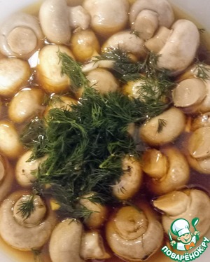 Салат с маринованными грибами Салат с маринованными грибами