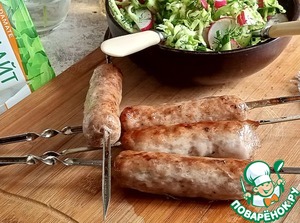 Салат с молодой капустой и редисом Салат с молодой капустой и редисом