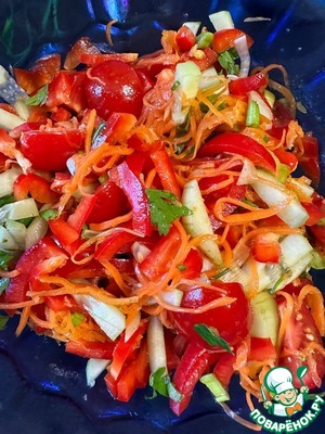 Салат с морковью и коктейльными томатами Салат с морковью и коктейльными томатами