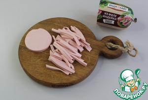 Салат с пекинской капустой и колбасой Салат с пекинской капустой и колбасой