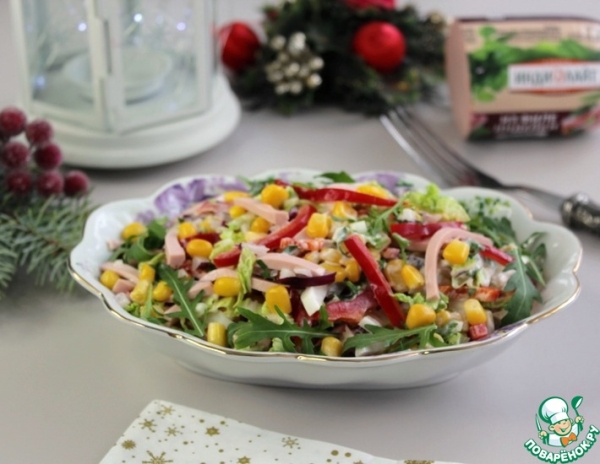 Салат с пекинской капустой и колбасой Салат с пекинской капустой и колбасой