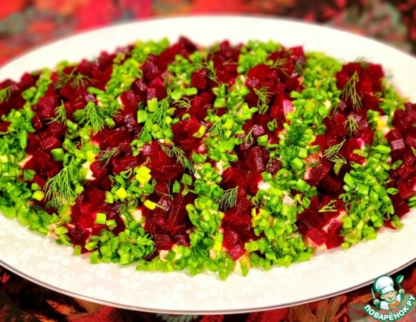 Салат с сельдью и свеклой Салат с сельдью и свеклой
