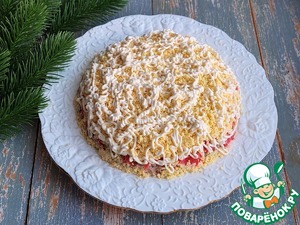 Салат с тунцом и маринованным имбирём