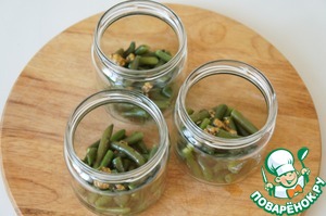 Салат с тушёнкой из индейки