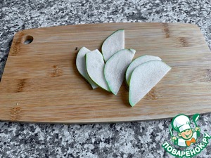 Салат с запечённой тыквой, грушей и авокадо Салат с запечённой тыквой, грушей и авокадо