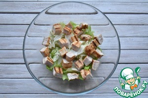 Салат с жареной индейкой и томатной заправкой Салат с жареной индейкой и томатной заправкой