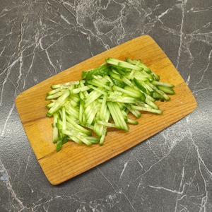 Салат &laquo;Сельдь под зеленой шубкой&raquo;