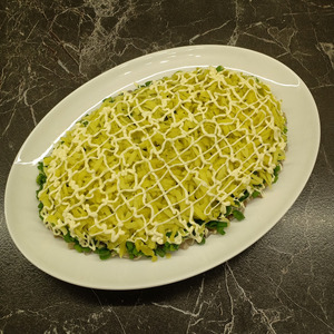 Салат &laquo;Сельдь под зеленой шубкой&raquo;