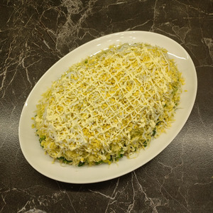 Салат &laquo;Сельдь под зеленой шубкой&raquo;