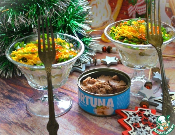 Салат слоёный "Новогодний"