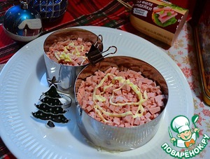 Салат слоёный "Снеговик" Салат слоёный "Снеговик"