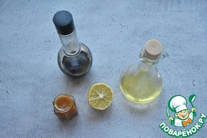 Салат венок с сыровяленой индейкой