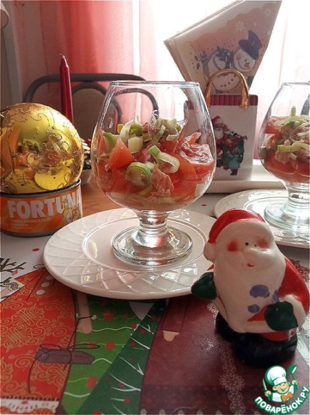 Салат-закуска из тунца и помидора