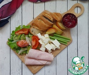 Салатная тарелка с ветчиной Салатная тарелка с ветчиной