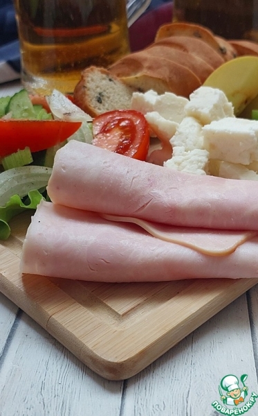 Салатная тарелка с ветчиной Салатная тарелка с ветчиной