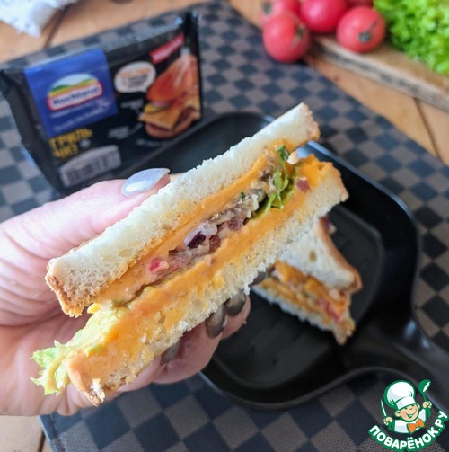 Сэндвич «Туна мелт» Сэндвич «Туна мелт»