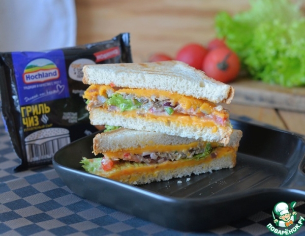 Сэндвич «Туна мелт» Сэндвич «Туна мелт»