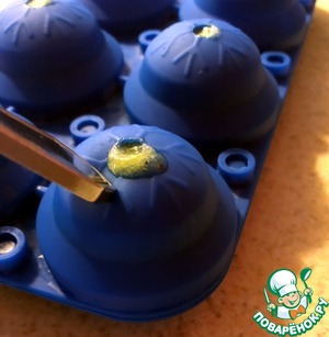 Сферические смузи-снежки из киви