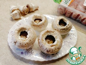 Шампиньоны с купатами и клюквой