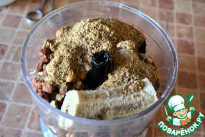 Шарики с черносливом и семенами льна