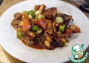 Шиитаке с сыром панир и арахисом Шиитаке с сыром панир и арахисом