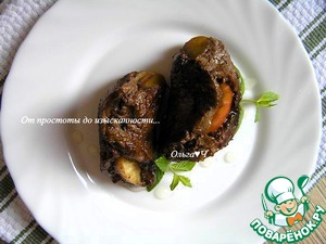 Шницель с яблоком и мятным сиропом