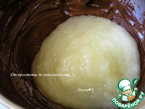 Шоколадно-дынный десерт со сливой