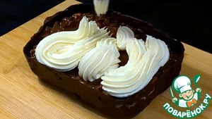 Шоколадный десерт с нежным творожным кремом
