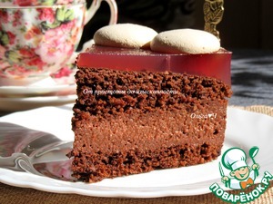 Шоколадный торт с ягодным желе
