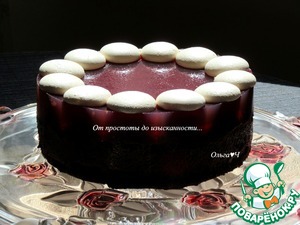 Шоколадный торт с ягодным желе