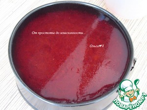 Шоколадный торт с ягодным желе