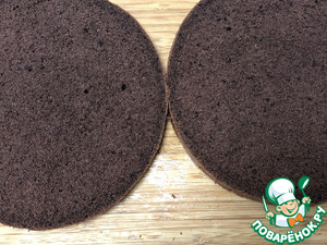 Шоколадный торт с вишней