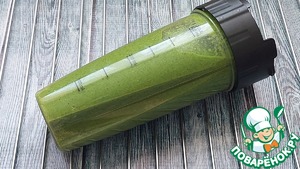 Шпинатный смузи с абрикосом и манго Шпинатный смузи с абрикосом и манго