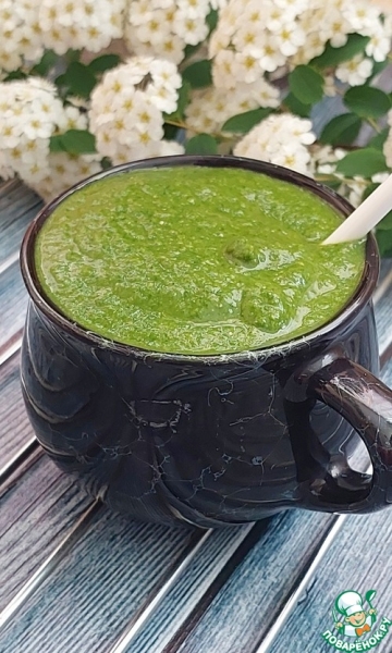 Шпинатный смузи с абрикосом и манго Шпинатный смузи с абрикосом и манго