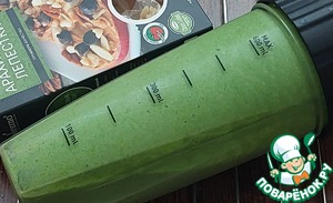 Шпинатный смузи с бананом и кефиром Шпинатный смузи с бананом и кефиром