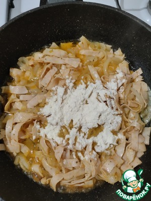 Сливочный соус из ветчины и лука