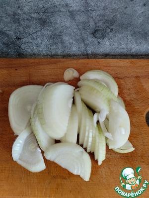 Сливочный соус из ветчины и лука