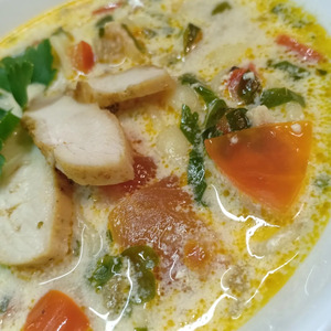 Сливочный суп с курицей и макаронами Сливочный суп с курицей и макаронами