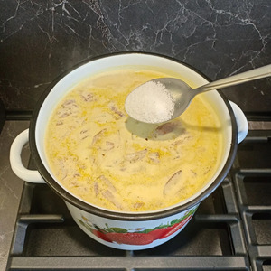 Сливочный суп с ветчиной