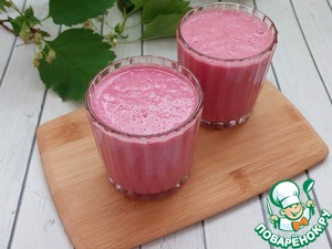 Сливовый йогурт с яблоком и свеклой Сливовый йогурт с яблоком и свеклой