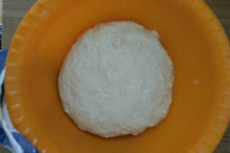 Слоеные булочки с изюмом и лимонными нотками Слоеные булочки с изюмом и лимонными нотками