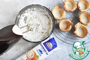 Слоеные корзиночки с чизкейком Слоеные корзиночки с чизкейком