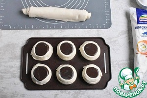 Слоеные корзиночки с чизкейком Слоеные корзиночки с чизкейком