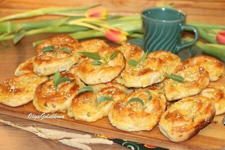 Слоеные пирожки с начинкой Слоеные пирожки с начинкой