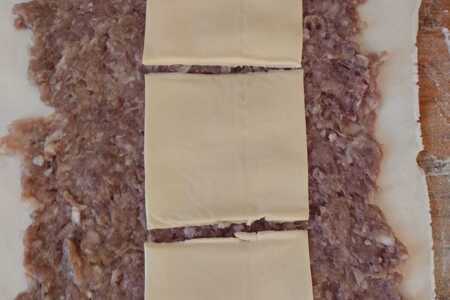 Слоеный пирог с мясом и сыром Слоеный пирог с мясом и сыром