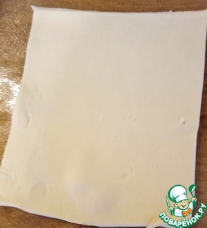 Слойки из козьего сыра с мёдом Слойки из козьего сыра с мёдом