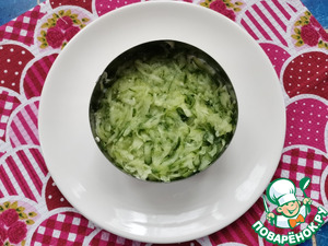 Слоёный рыбный салат "Лето" Слоёный рыбный салат "Лето"