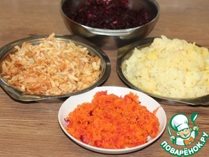 Слоёный салат на праздничный стол Слоёный салат на праздничный стол