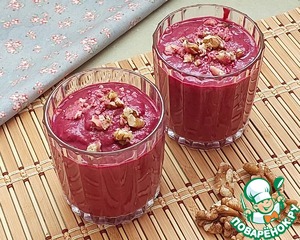 Смузи "Две свеклы" с сельдереем Смузи "Две свеклы" с сельдереем