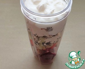 Смузи "Две свеклы" с сельдереем Смузи "Две свеклы" с сельдереем